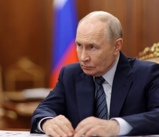 Сенатор Тиллис заявил, что Путин не хочет мира перед зимой