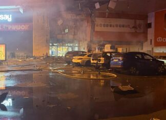 Враг второй раз ударил по ТРЦ «Мануфактура» в центре Сум