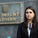 Зеленский подписал указ о санкциях против бывшего пресс-секретаря Юлии Мендель