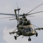 На Сахалине российский Ми-8 с работниками избиркома упал прямо на трассу