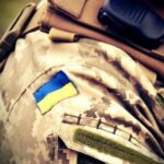 Оплата службы на передовой: Зеленский дал командирам новое задание