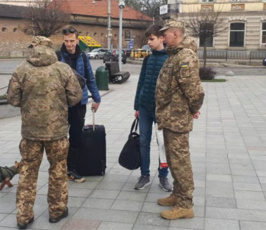 ТЦК не имеют разрешения на оповещение во время тревоги: Минобороны ответило ТСК Гончаренко