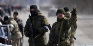 Россия начала урезать зарплаты бюджетникам ради выплат новым «СВОшникам», — разведка
