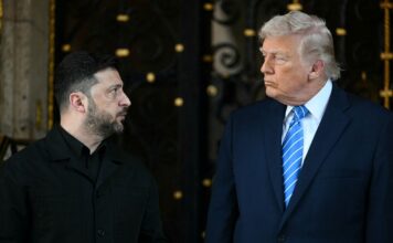 Трамп во время звонка с Зеленским снова просил прекратить удары по НПЗ РФ, — Axios