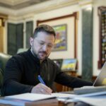 Зеленский предлагает давать «офисникам» до 12 лет тюрьмы: что известно о законопроекте