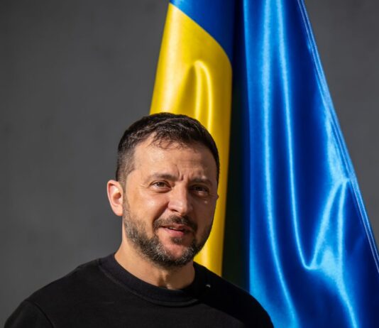 Зеленский рассказал, как Украина «по крохам» собирает сотни ракет у партнеров