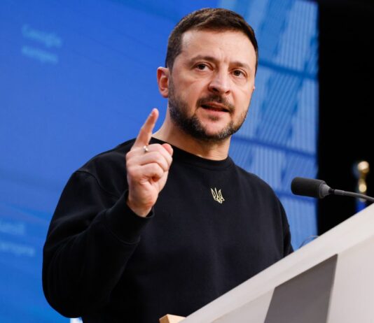 Россия готовит новую массированную атаку по Украине, — Зеленский