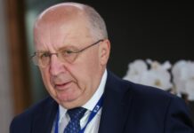 Єврокомісар каже, що удар РФ по оборонних заводах – це 5 стаття НАТО. В Альянсі не згодні – Politico