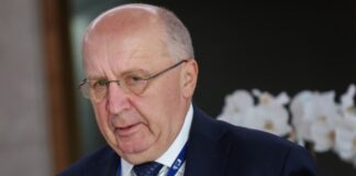 Єврокомісар каже, що удар РФ по оборонних заводах – це 5 стаття НАТО. В Альянсі не згодні – Politico