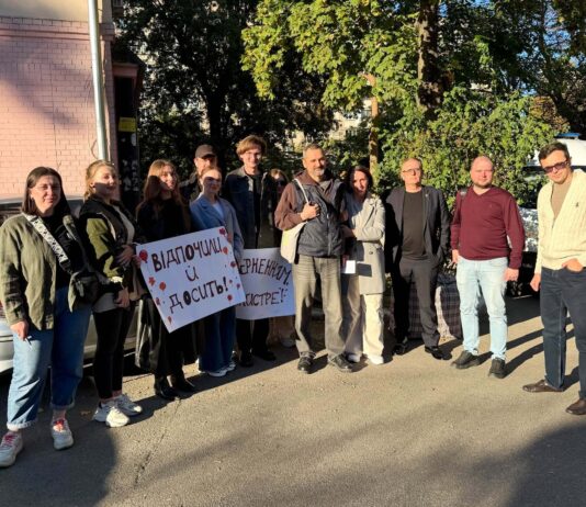 Андрія Білоуса випустили з СІЗО. Його підозрюють у сексуальному насиллі проти студенток