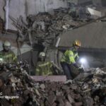 У Прилуках усю ніч розбирали завали: вже 22 загиблих, серед них п’ятеро дітей – відео, фото
