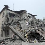 Росія вдарила по п’ятиповерхівці у Запоріжжі: 20 загиблих, серед них – троє дітей
