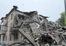 Росія вдарила по п’ятиповерхівці у Запоріжжі: 20 загиблих, серед них – троє дітей