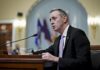 Конгресмен-республіканець у США подасть законопроєкт проти рішення Трампа