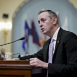 Конгресмен-республіканець у США подасть законопроєкт проти рішення Трампа