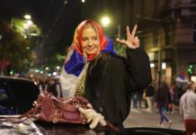 Reuters: Переможці виборів у Сербії хочуть зупинити експорт зброї, яка потрапляє до України