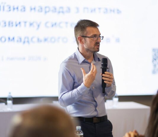 Кабмин уволил Кузина с должности главного санврача Украины