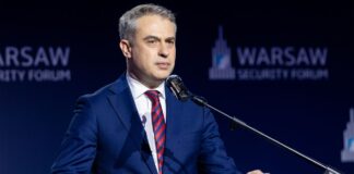 «Россия ведет цифровую войну»: Польша пригрозила соцсетям штрафами за российские фейки