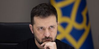 Зеленский подписал законы о налогах на посылки и отчетность онлайн-платформ