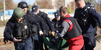 Удар РФ по железнодорожному вокзалу в Днепре: Зеленский показал фото и видео последствий