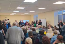 «Оставьте нас в покое!» В Мариуполе жители Слободки и Гавани третий раз выступили против сноса домов, — ВИДЕО